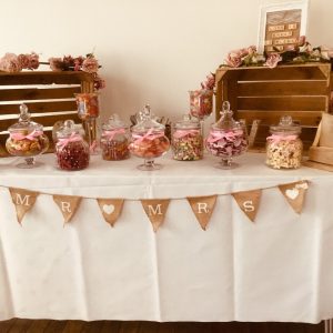 DIY Sweet Table