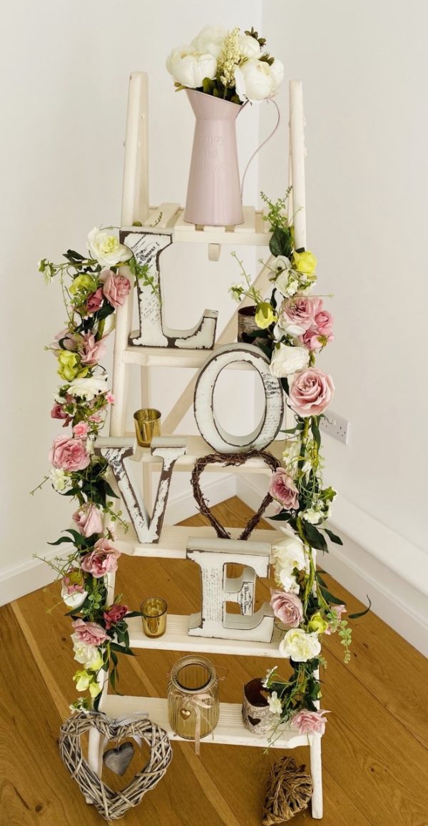 Cream Small Ladder Decorated