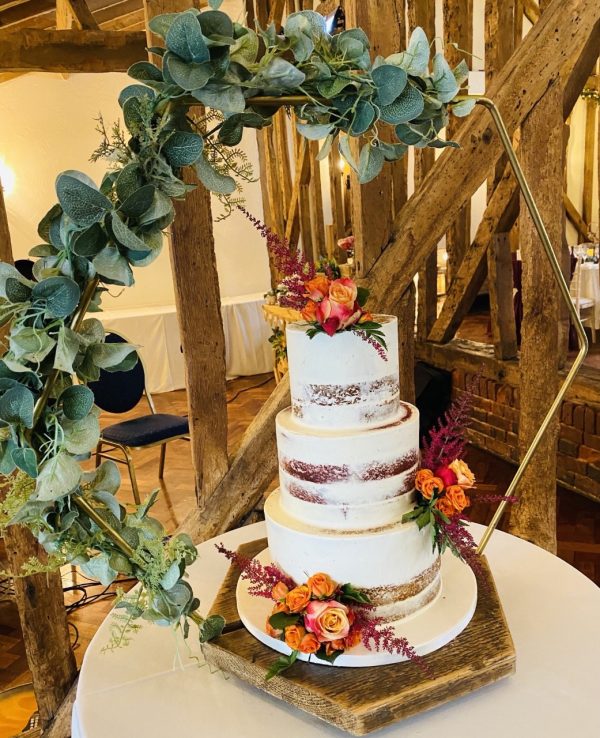 Hexagonal Gold Hooped Cake Stand