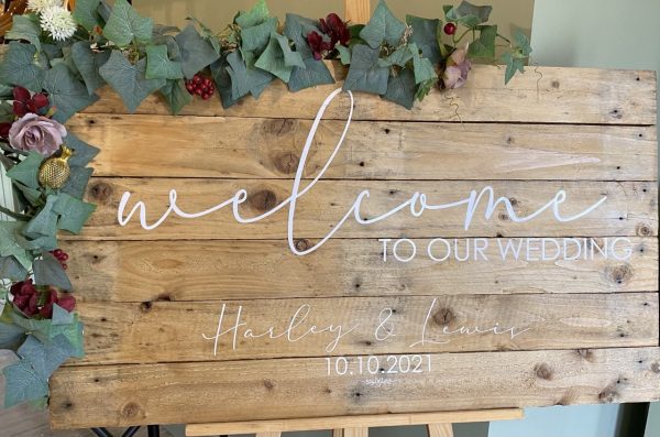 Large Wood Welcome Sign