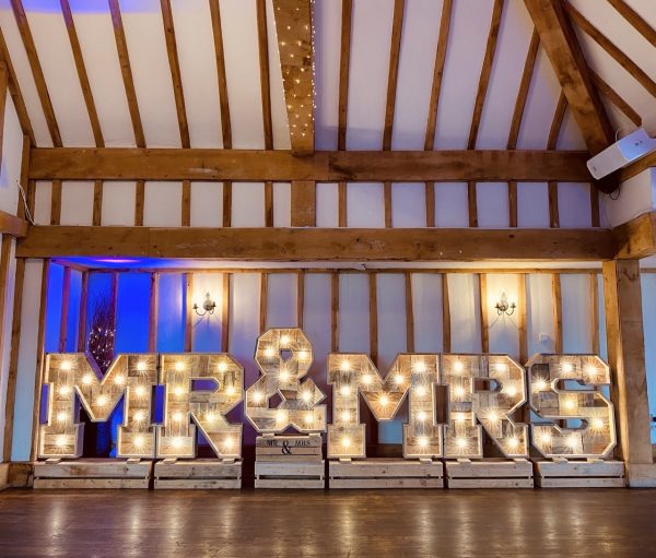 MR & MRS Letters
