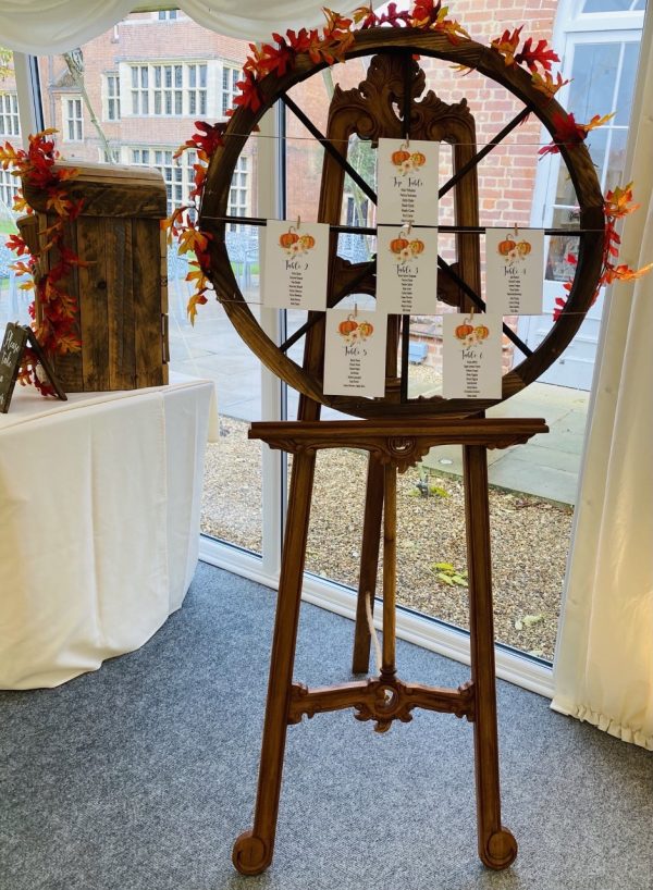 Wheel Table Plan with Wooden Easel